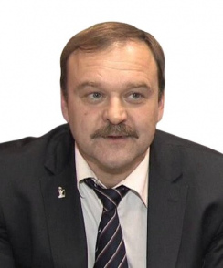 Макаров Игорь Валерьевич хирург